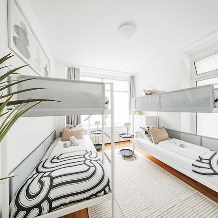 Central Apartment Lofts Wina Bagian luar foto